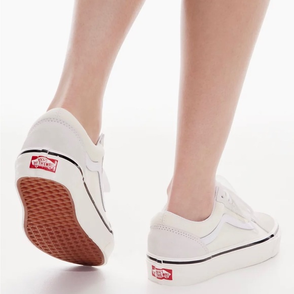 NIB Vans - Picture 7 of 12